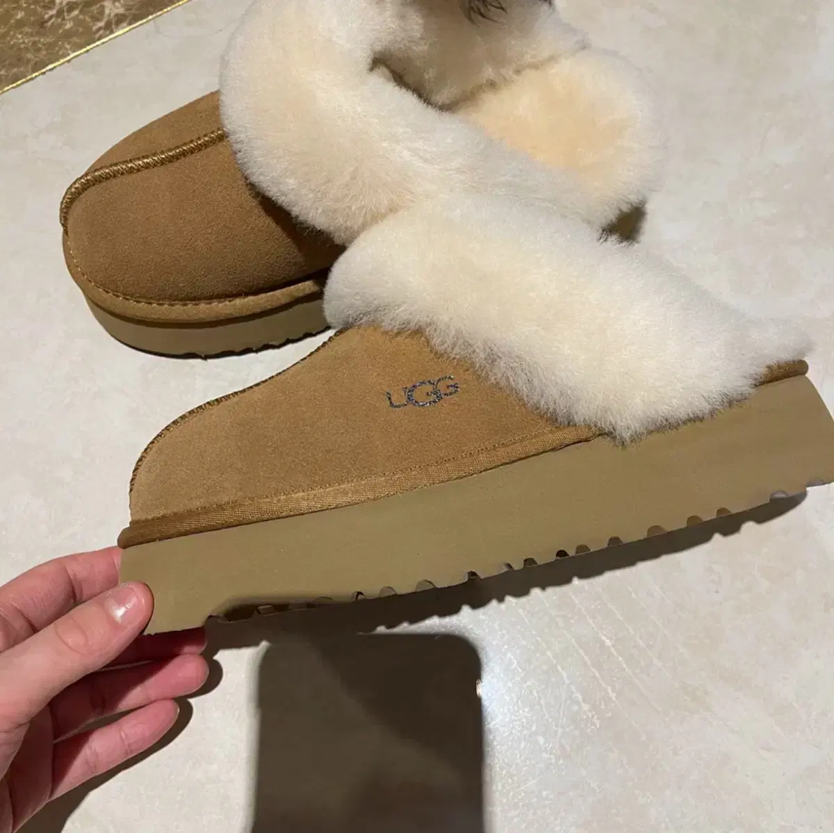 어그 UGG 플랫폼 체스트너트 사이즈38