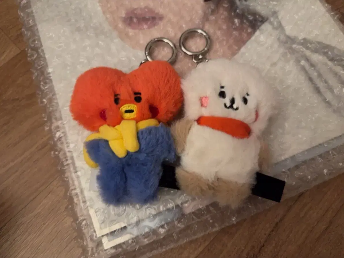 BTS BT21 flapper keyring in bulk