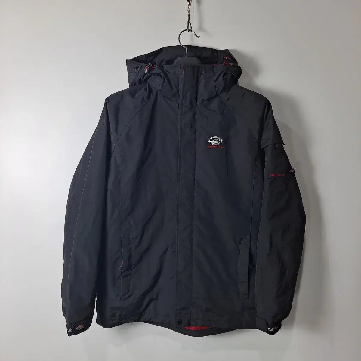 M Windbreaker Deakins TEXAS 76101