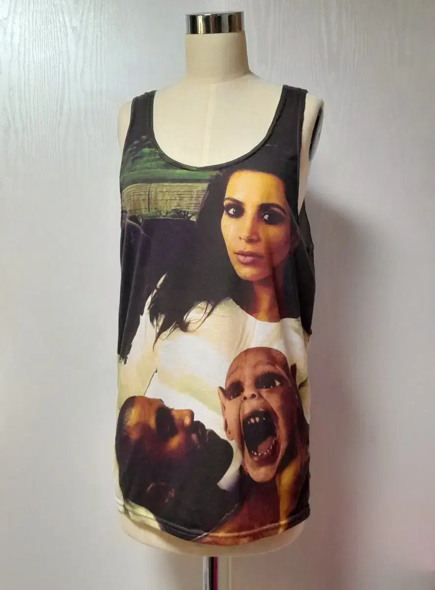 LET'S RAGE Kim Kardashian Kanye West GoblinsNorth Sleeveless Top