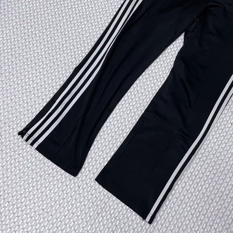 M ADIDAS 아디다스 바지