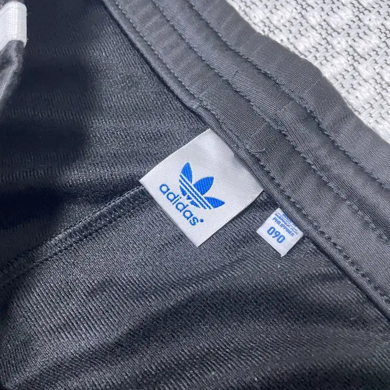 M ADIDAS 아디다스 바지