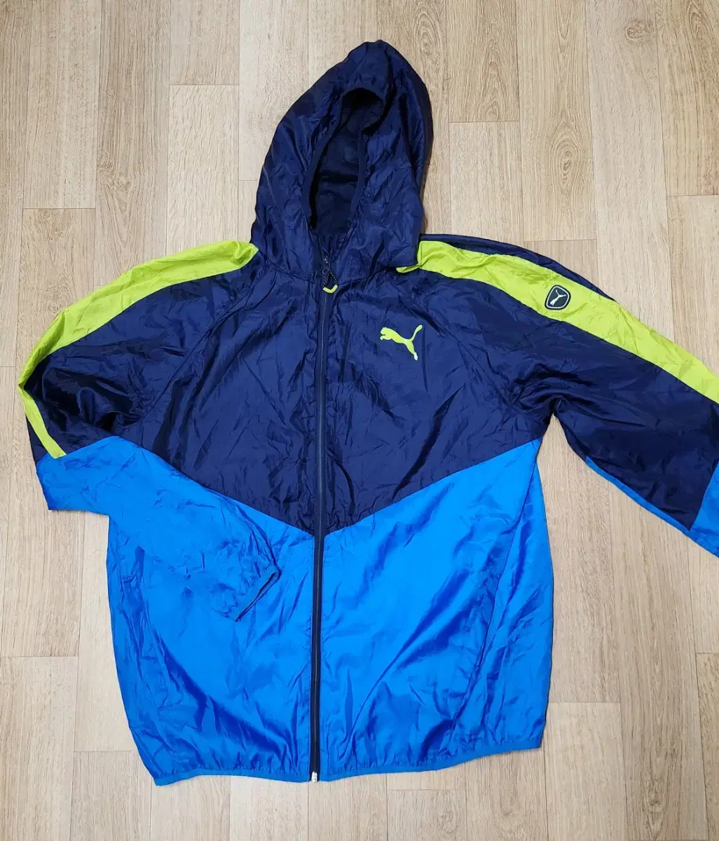 (세일택포)Puma Windbreaker Men 100