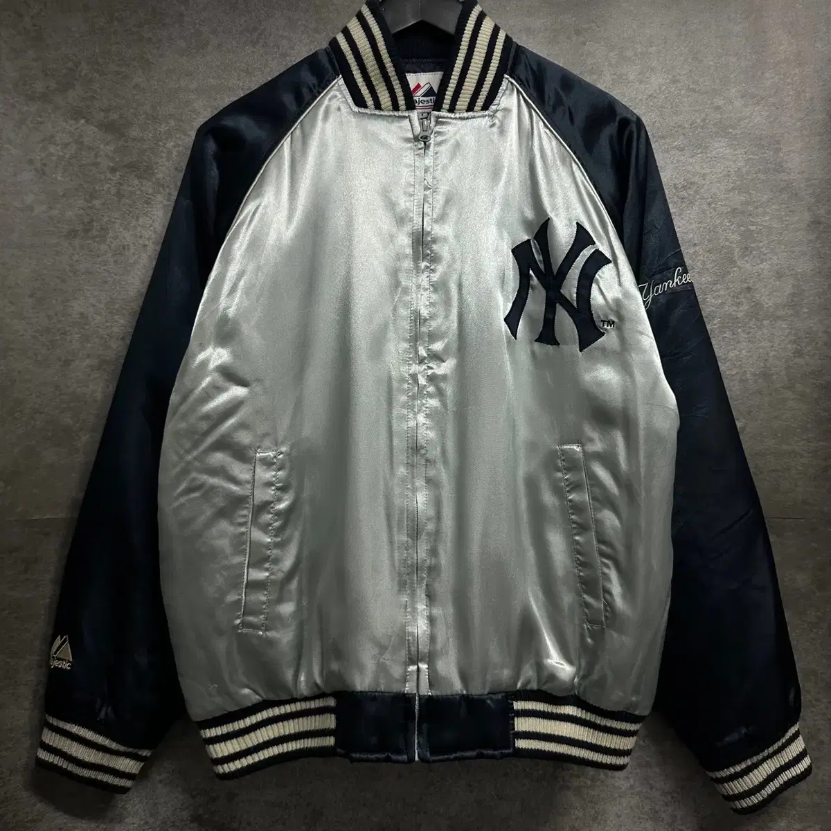 [95] 90s Majestic New York Yankees Old School Varsity Jacket.