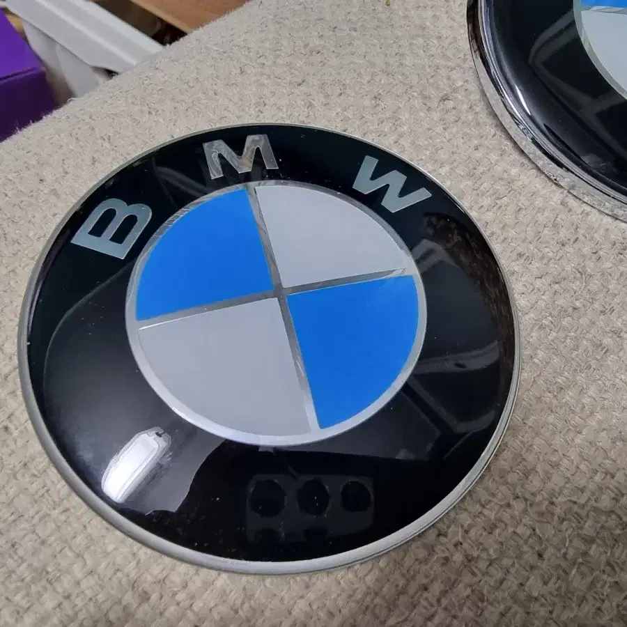 BMW 82mm 엠블럼(호환) 신품 2개 일괄 판매