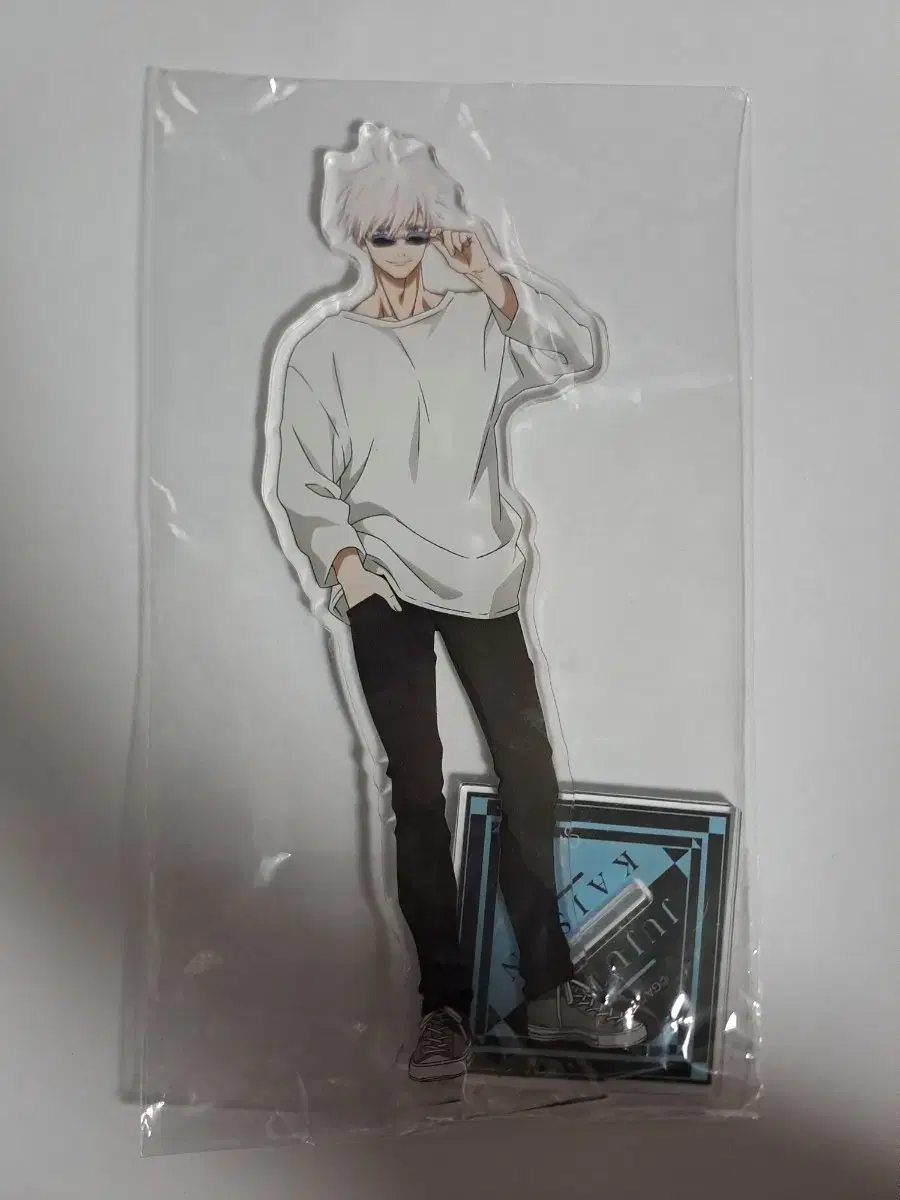 Satoru Gojo plainclothes Don Quixote acrylic Stand