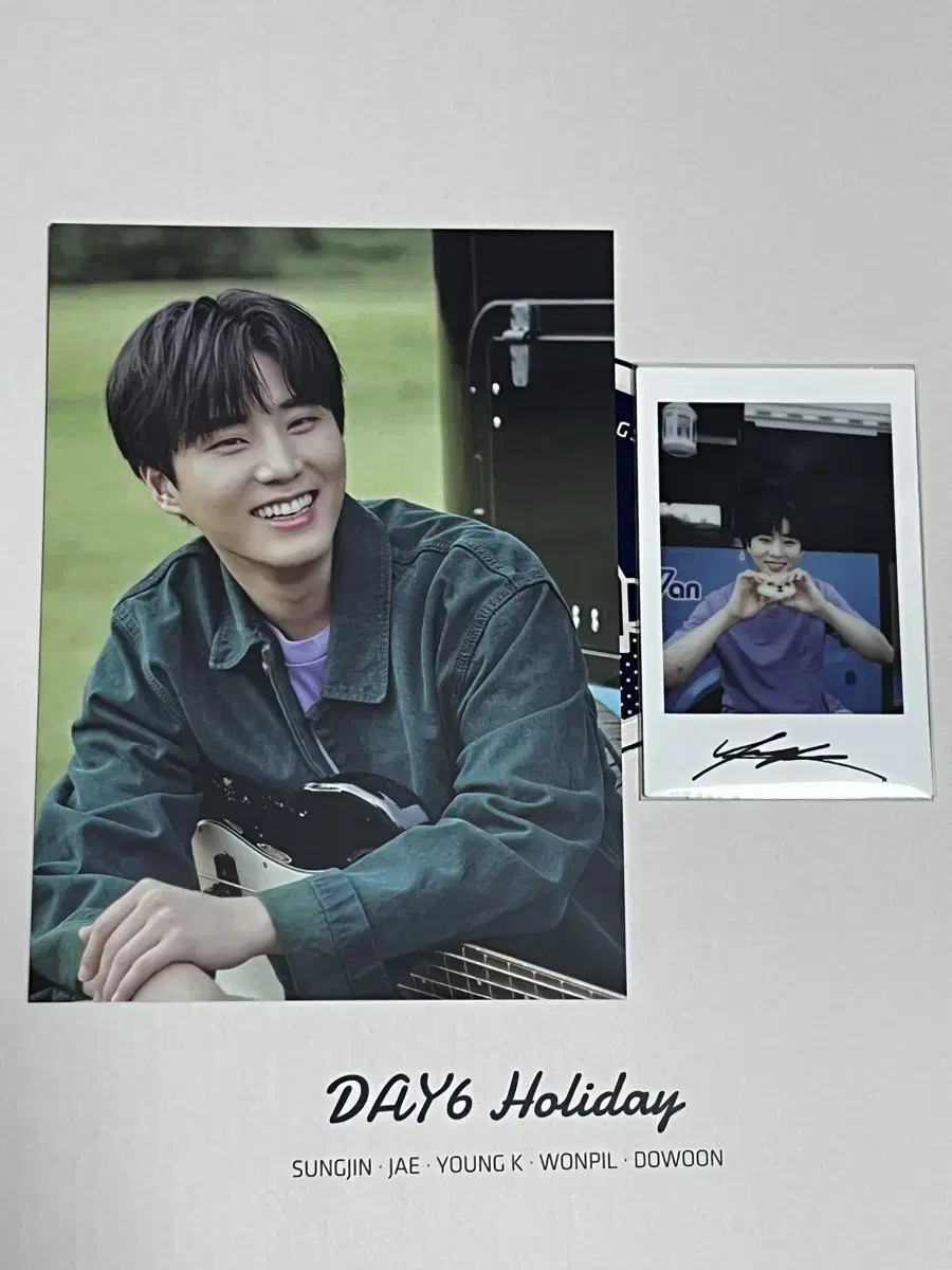 Day 6 2019 season's greetings postcard+photocard youngkay demal poka