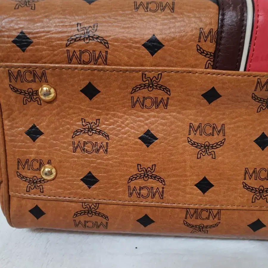 정품 mcm 비세토스