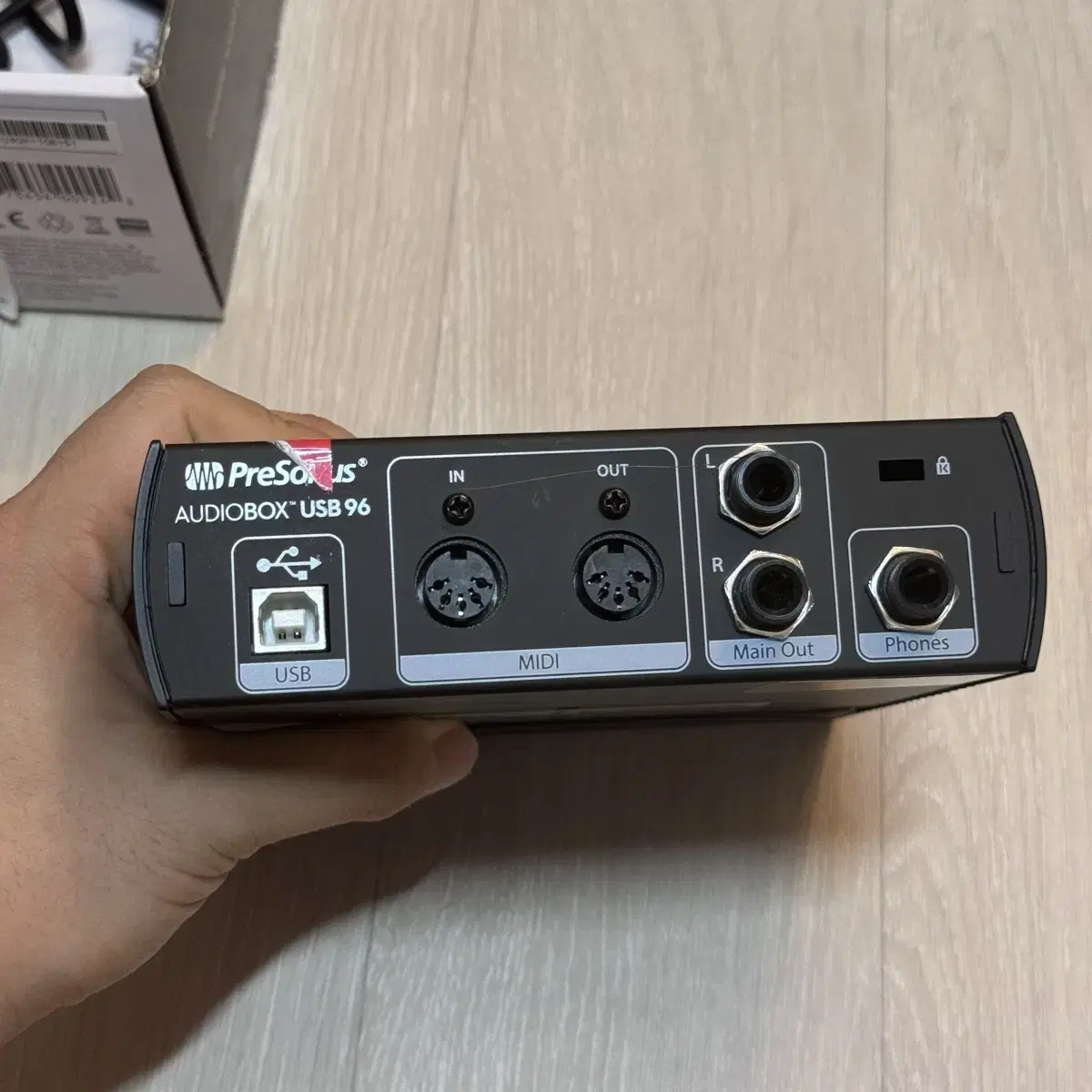 AUDIOBOX USB 96 녹음용 인터페이스 (1번사용)