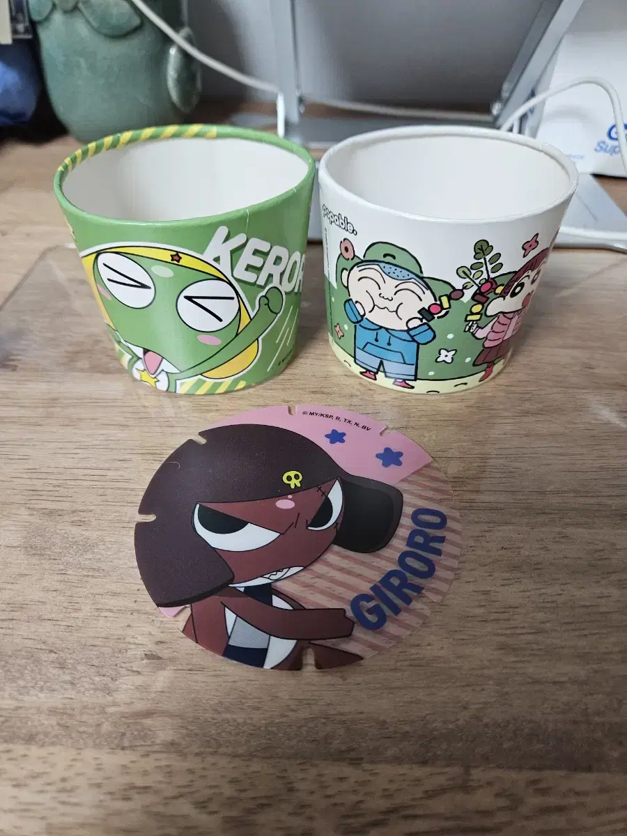 Cup holder (caruro, changu) & kiroro round photocard holder