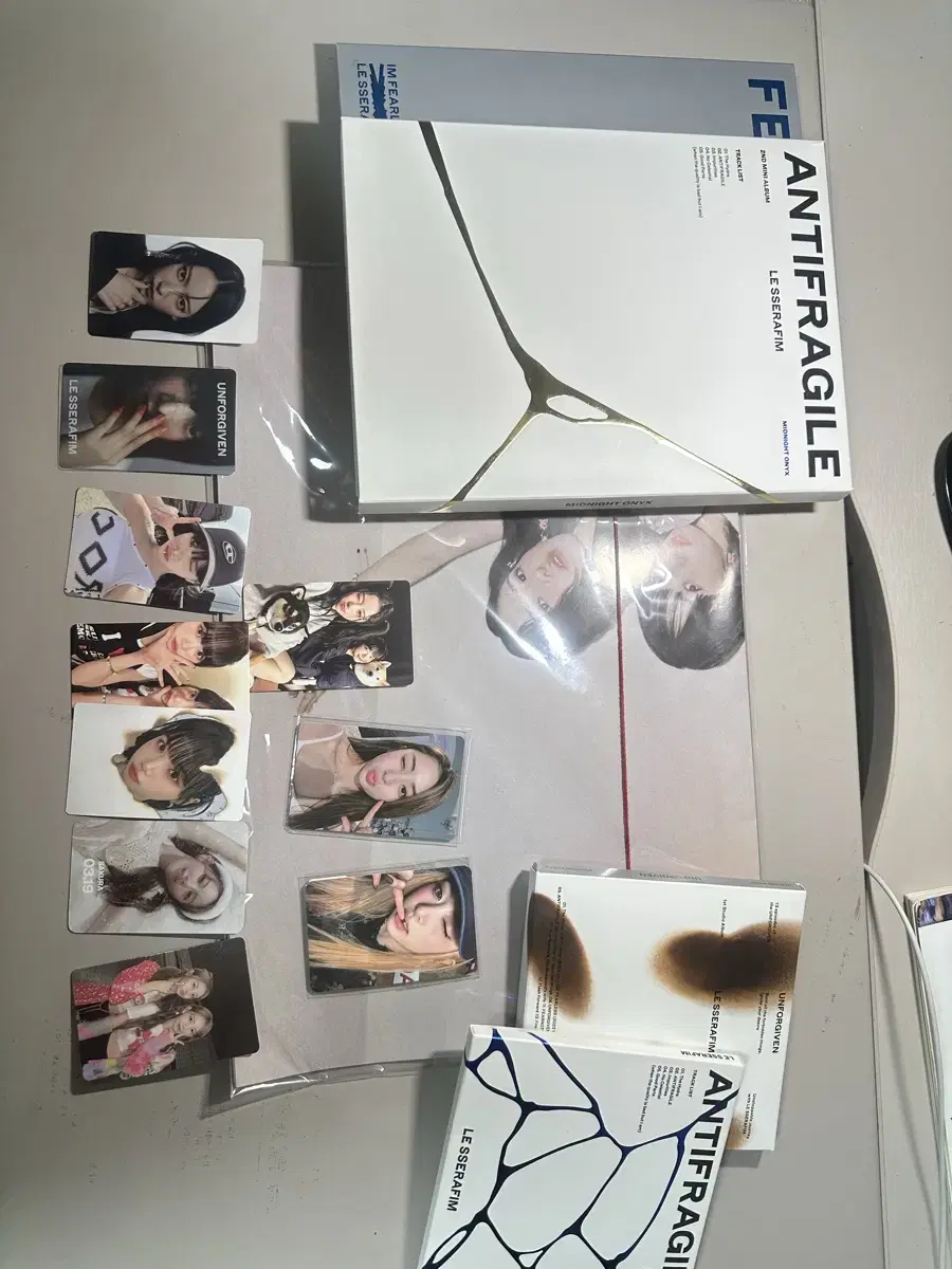 Le sserafim album bulk sell with photocard