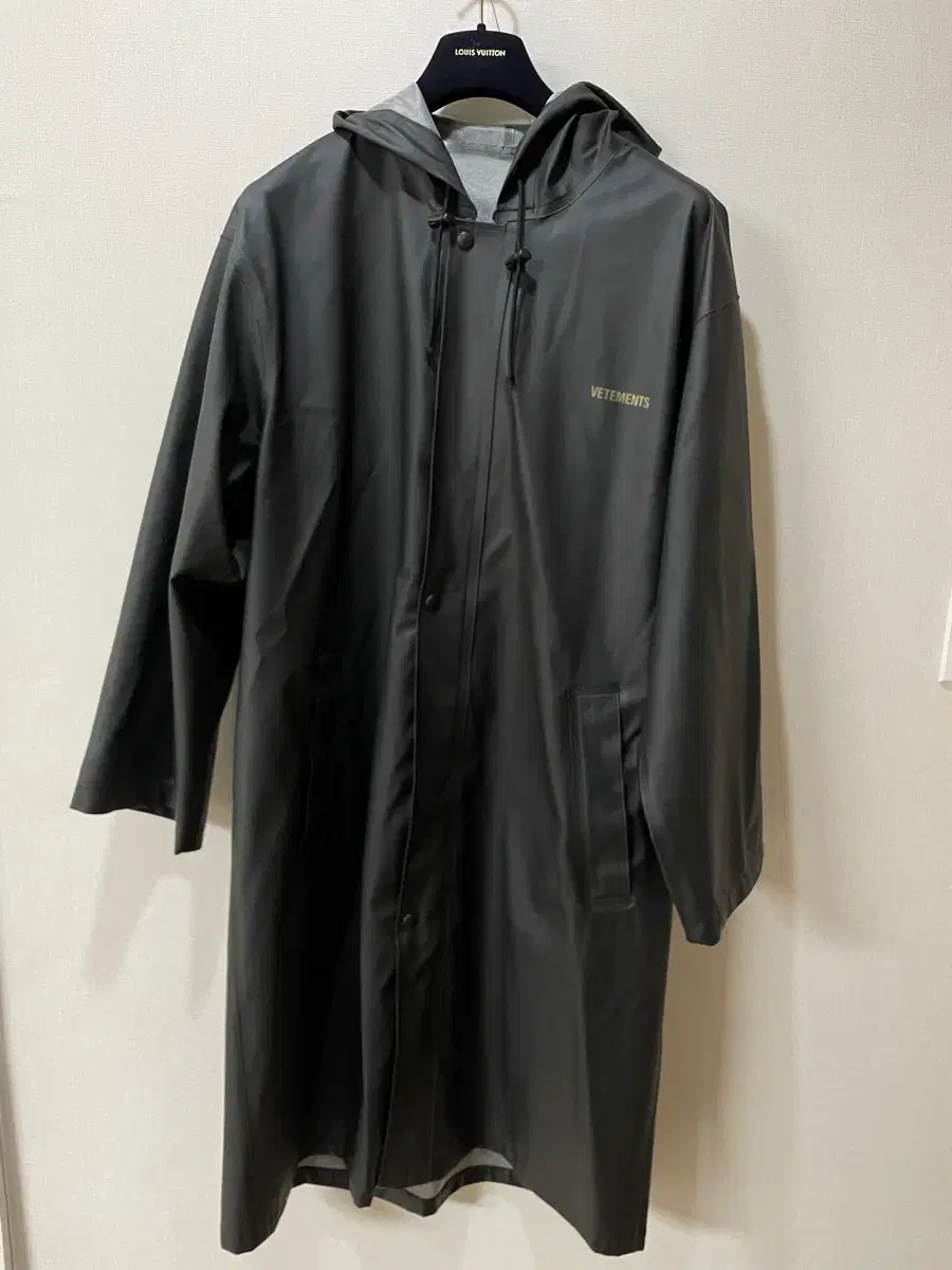 [OS] Vetements Raincoat Jacket