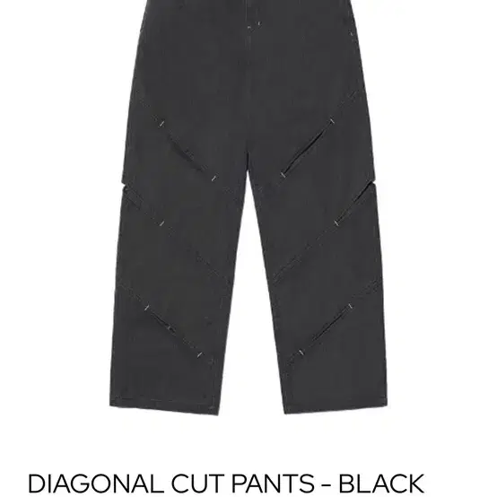 노매뉴얼 DIAGONAL CUT PANTS 구해요