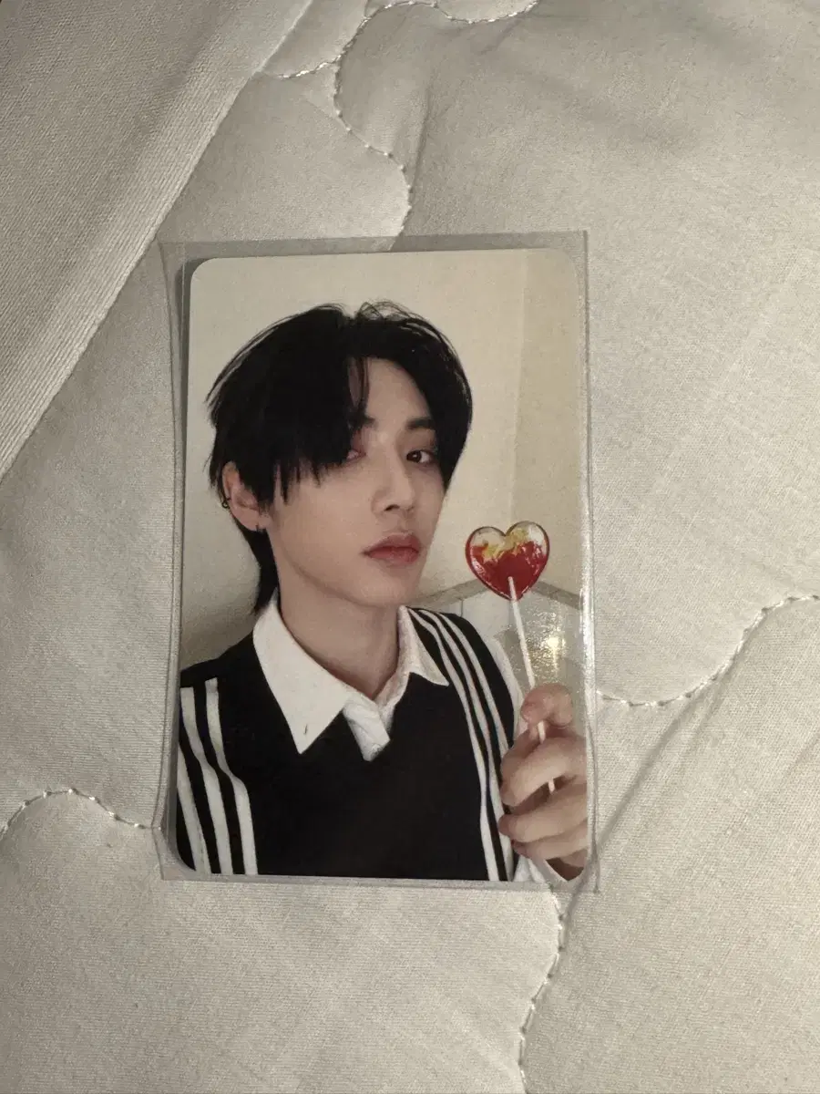 boynextdoor taesan broadcast photocard how boynextdoor wts