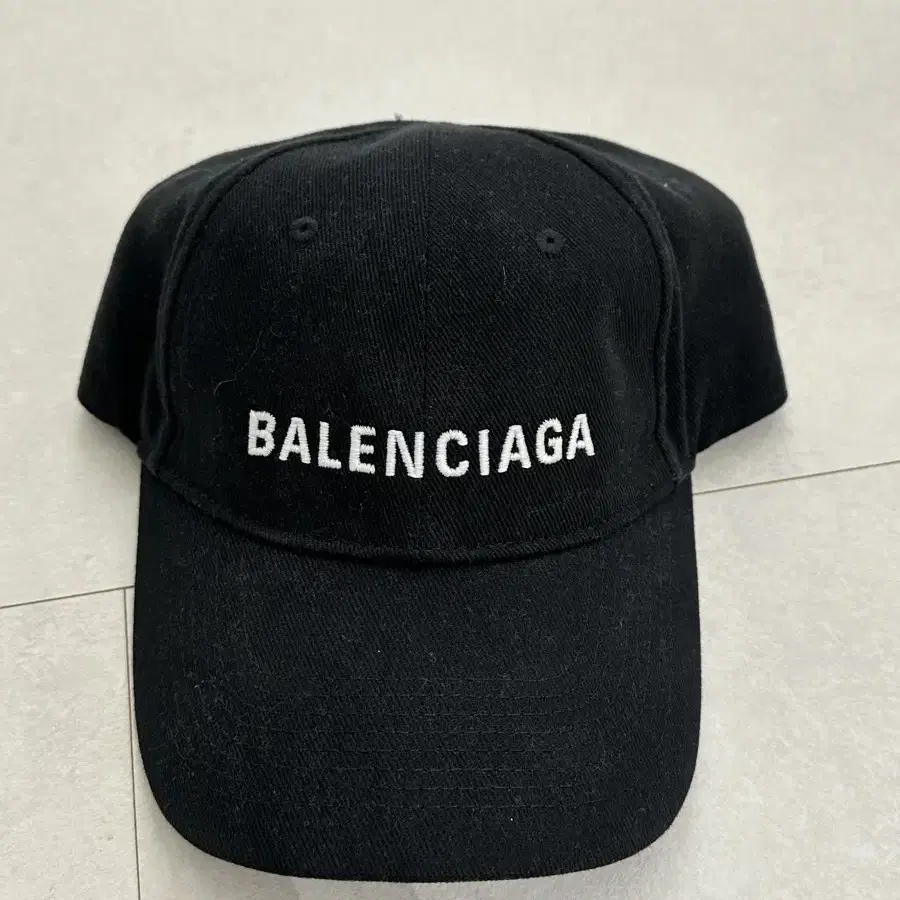 BALENCIAGA 발렌시아가 로고 캡 블랙