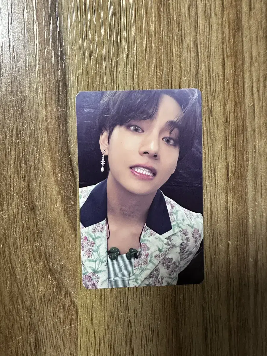 bts bts mapsol concert dvd taehyung v photocard wts