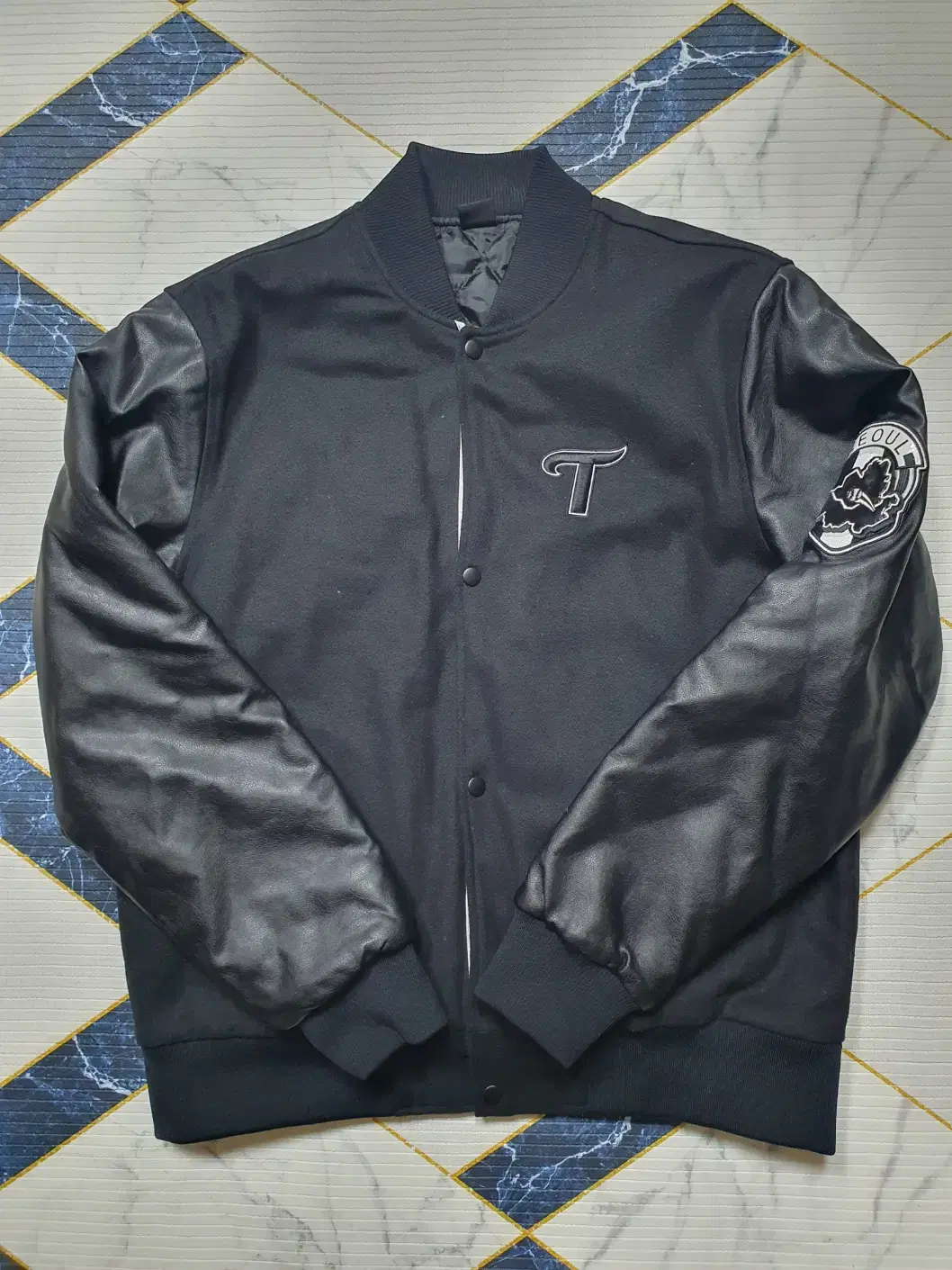 LG Twins Baseball Jumper All Black Size 2XL