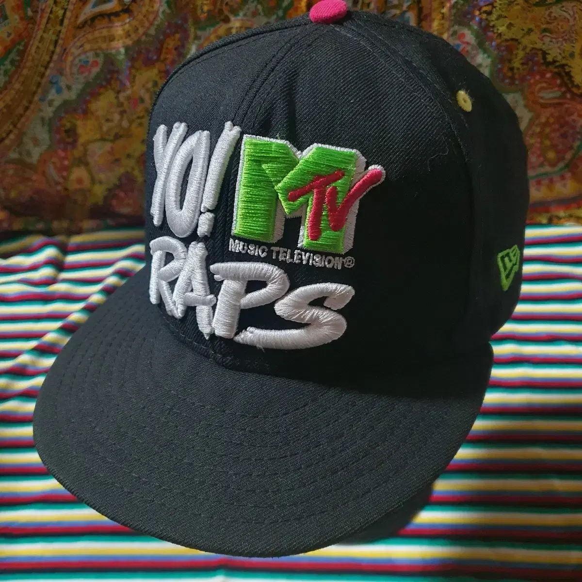 뉴에라 MTV 한정판 캡.59FIFTY  59.6 MTV YO RAPS