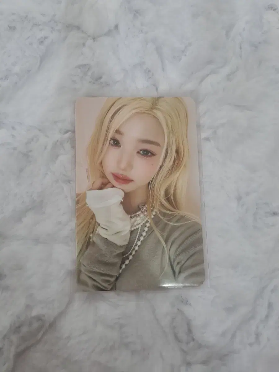 Mine Blonde wonyoung Alpo