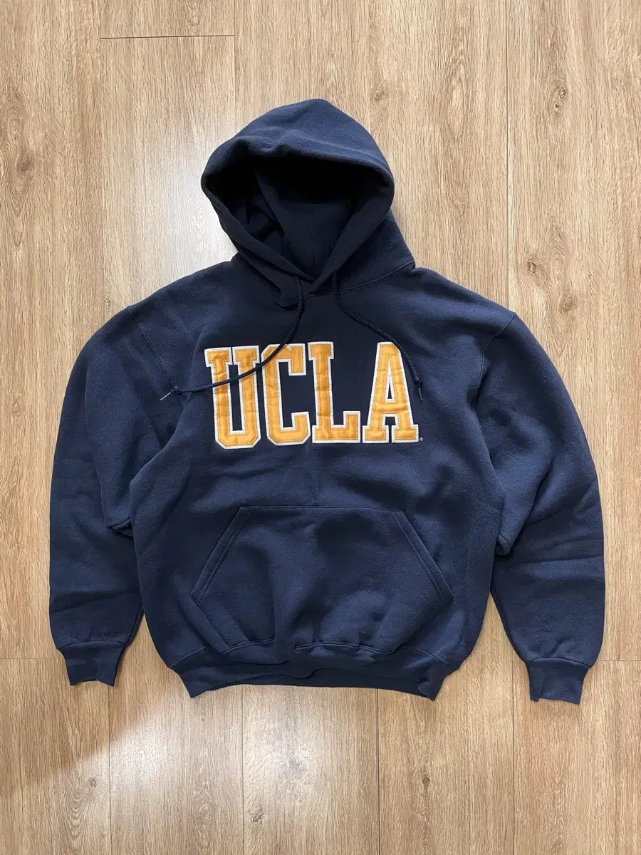 TAKPO) The only 90s Made USA UCLA vintage hoodie in Korea