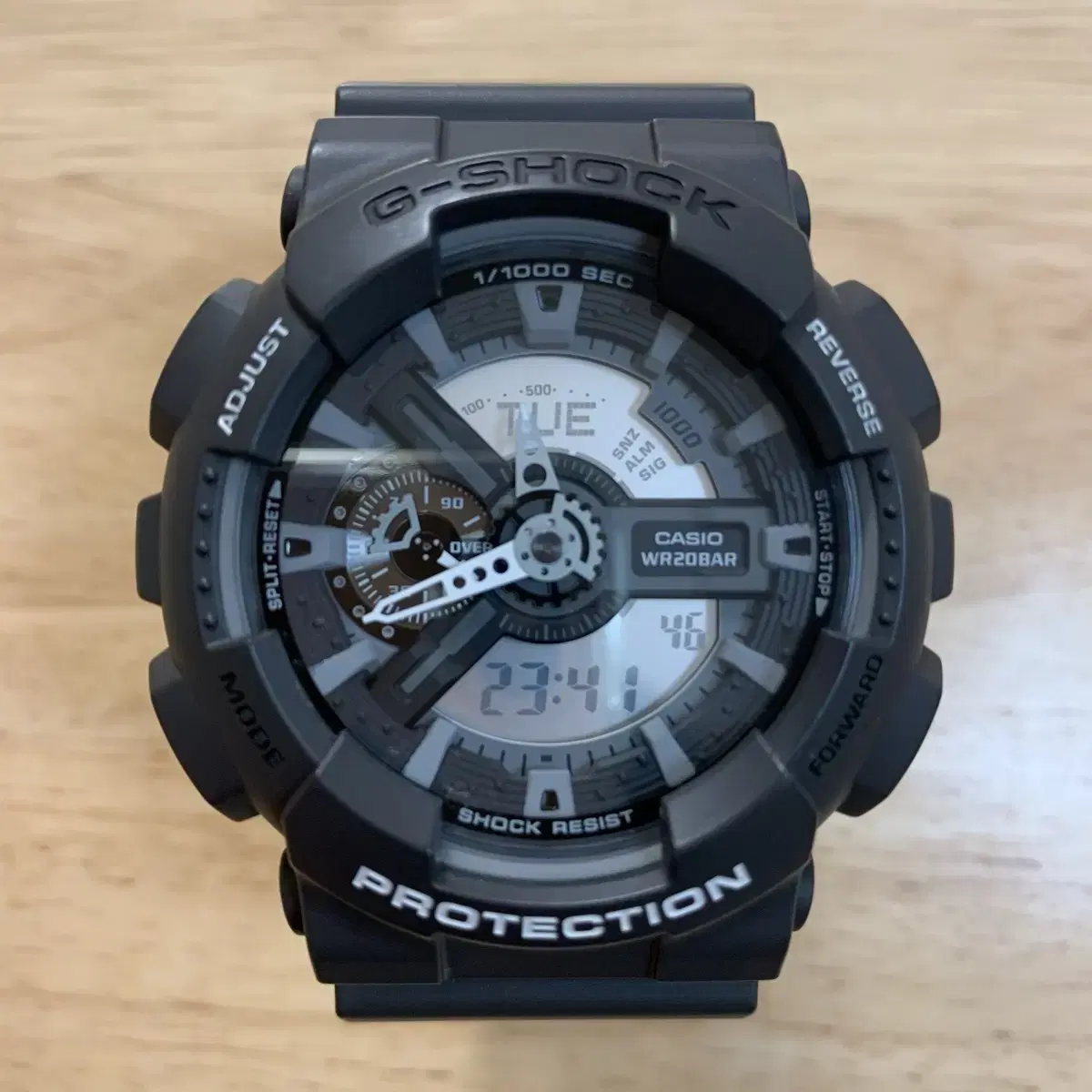 지샥 빅페이스 (G-SHOCK GA-110) 무광 다크 그레이 판매합니다