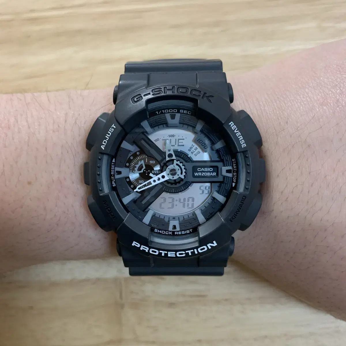 지샥 빅페이스 (G-SHOCK GA-110) 무광 다크 그레이 판매합니다