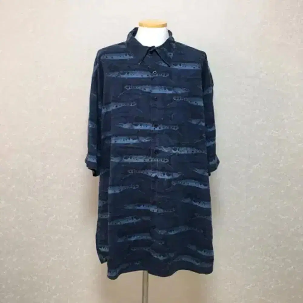 2XL Nautica Hawaiian short sleeve shirt. (c138)