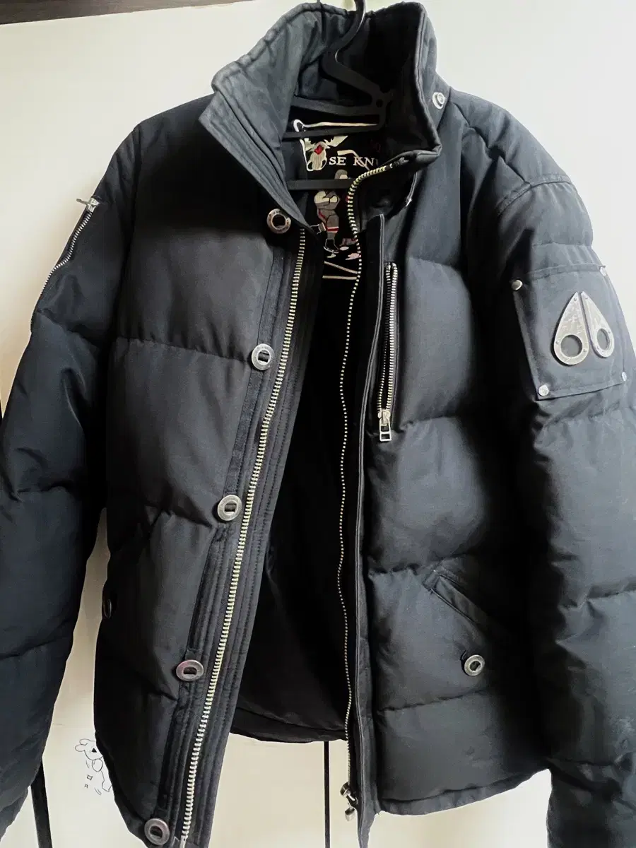 Knuckle-free Three Quarter Jacket