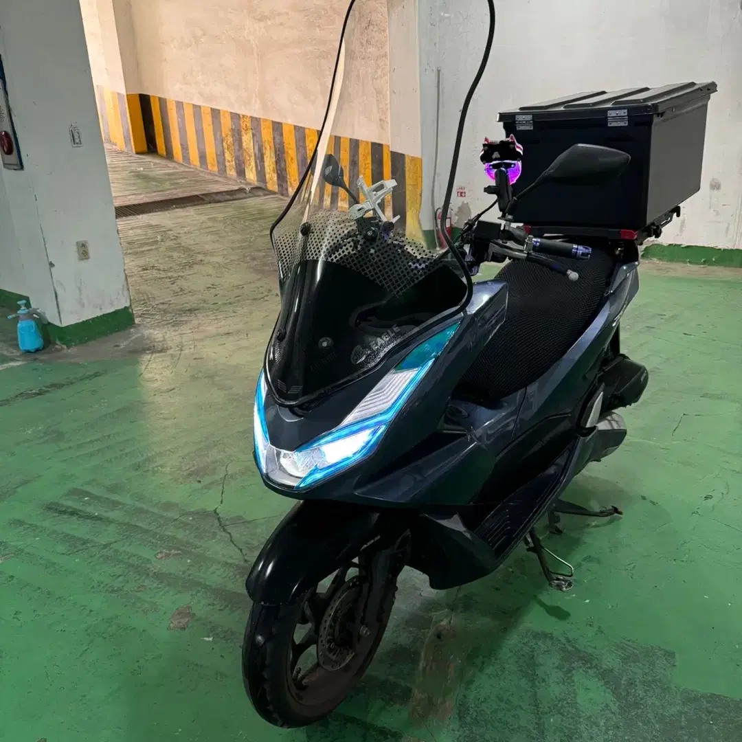 혼다)관리최상 pcx125 abs 배달 풀 세팅 저렴하게 판매합니다!!