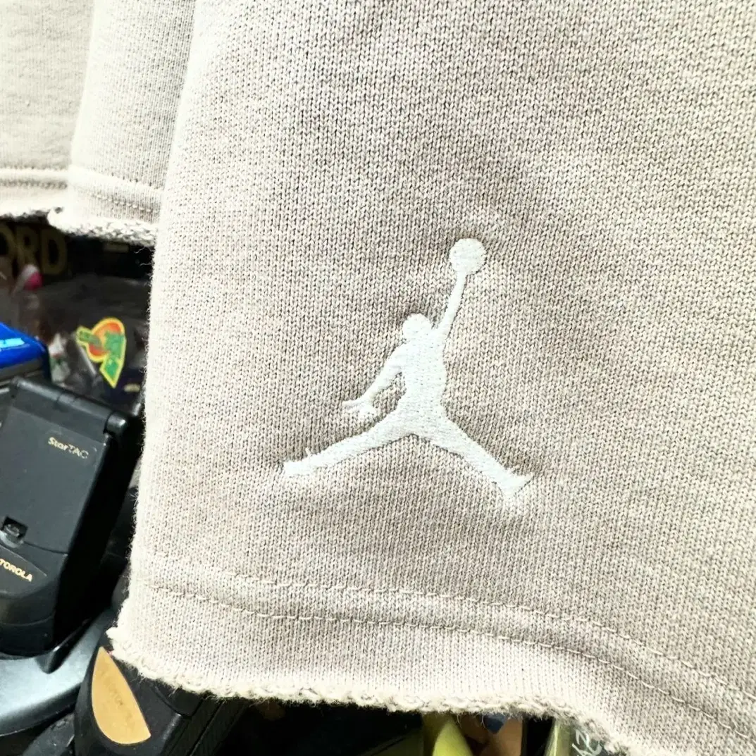 Jordan x HTG Crewneck Sweatshirt 조던