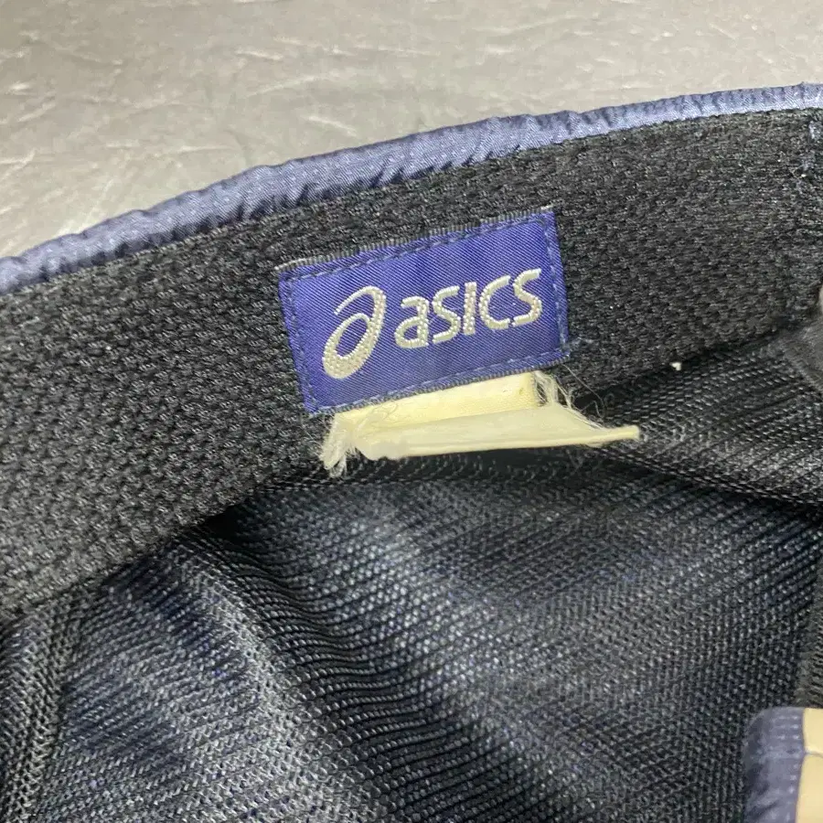 Asics vintage cap