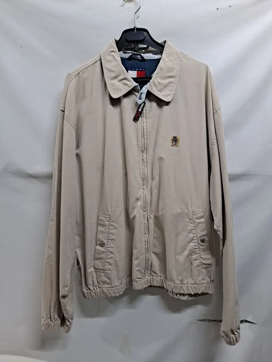 (L) Tommy Hilfiger Beige Bloom