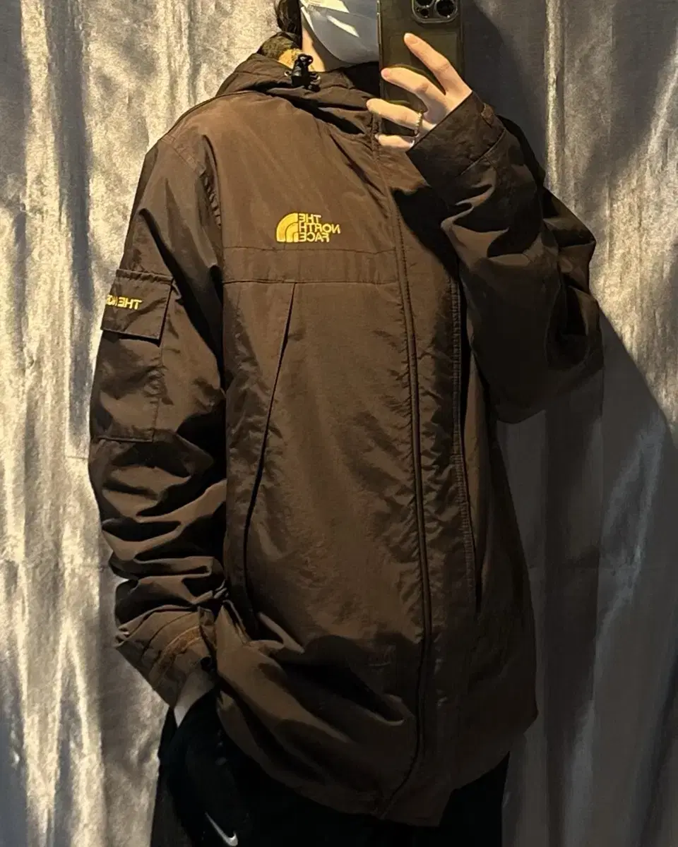 M The North Face Logo Point Brown Hooded Windbreaker