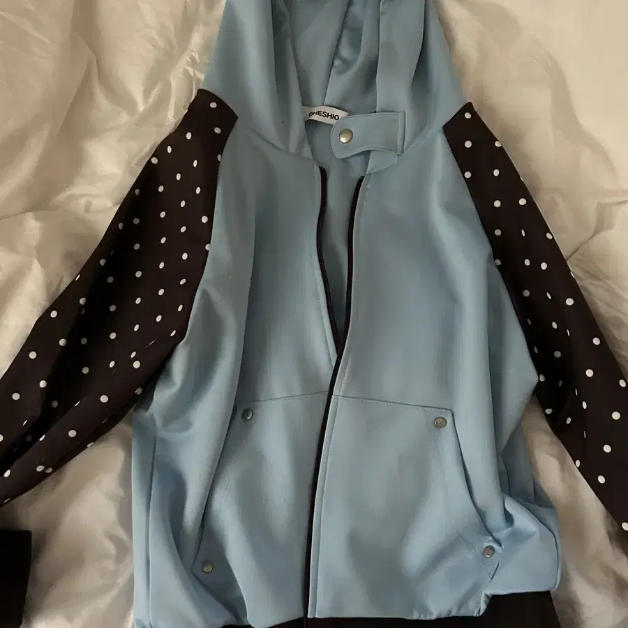 dot two tone zip-up (baby blue)