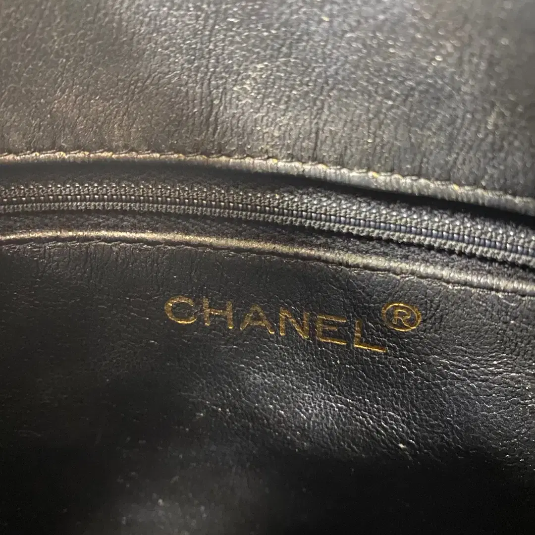 CHANEL / 빈티지 샤넬 3번대 페이던트 스몰 숄더백 / 카메라백