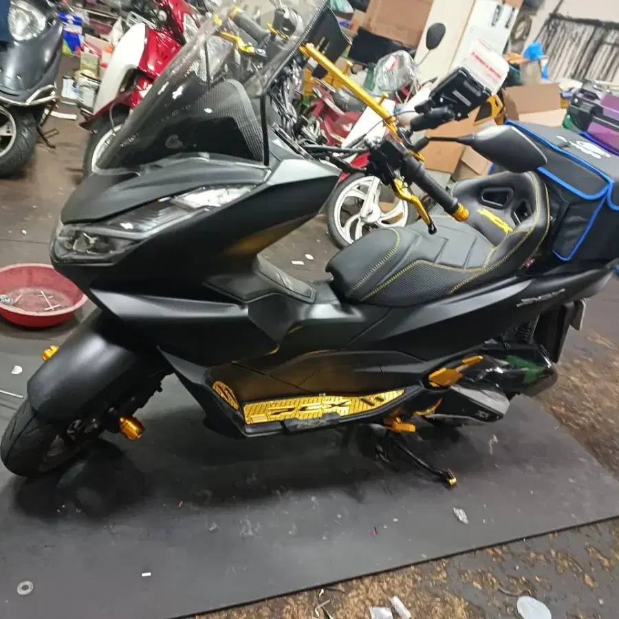 pcx125  튜닝시트 팝니다.