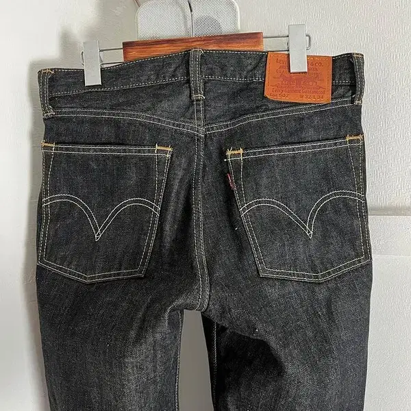 Levis 502 jean