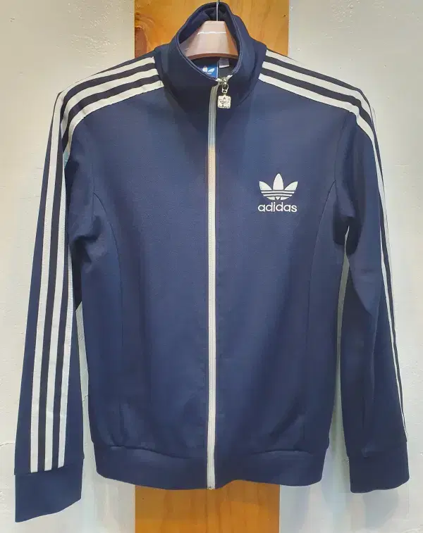 Adidas Original Training Tops(95)