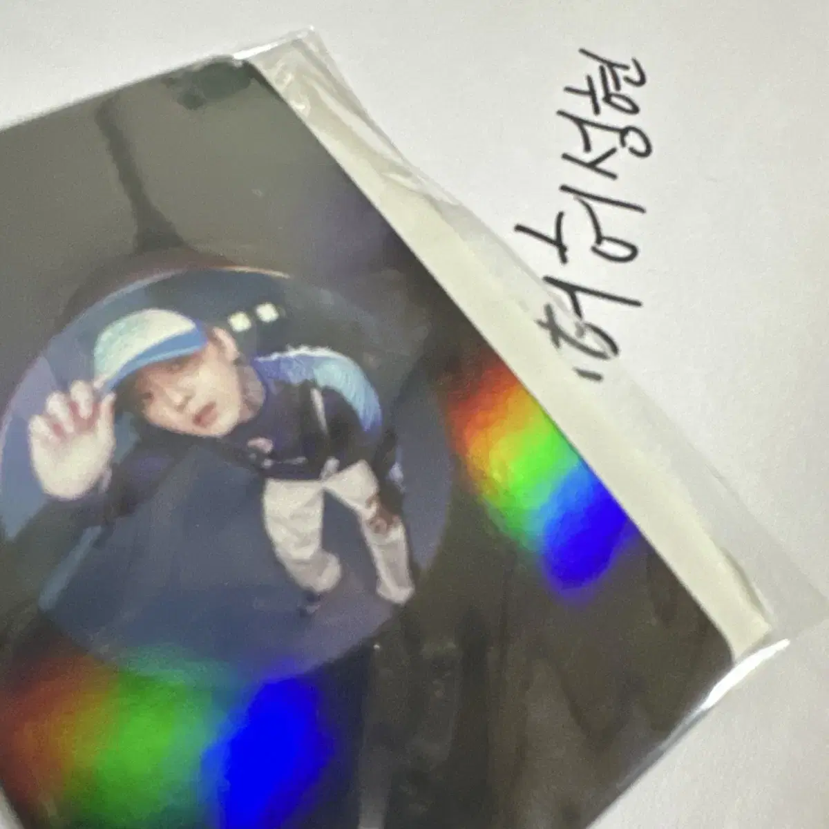 (Source) Heo Sung-hyun Dankon official photocard, sticker