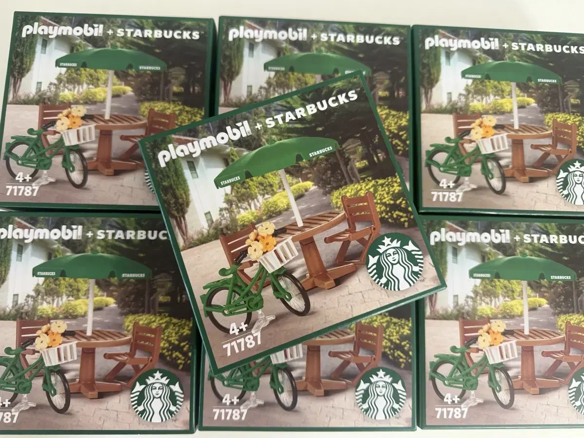 (many products) Starbucks Playmobil