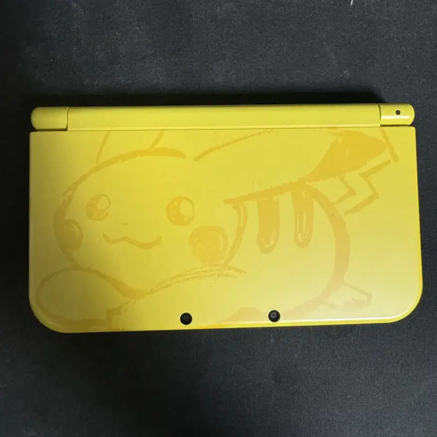 닌텐도 new 3ds xl 한정판 피카츄 에디션 + 포켓몬 썬