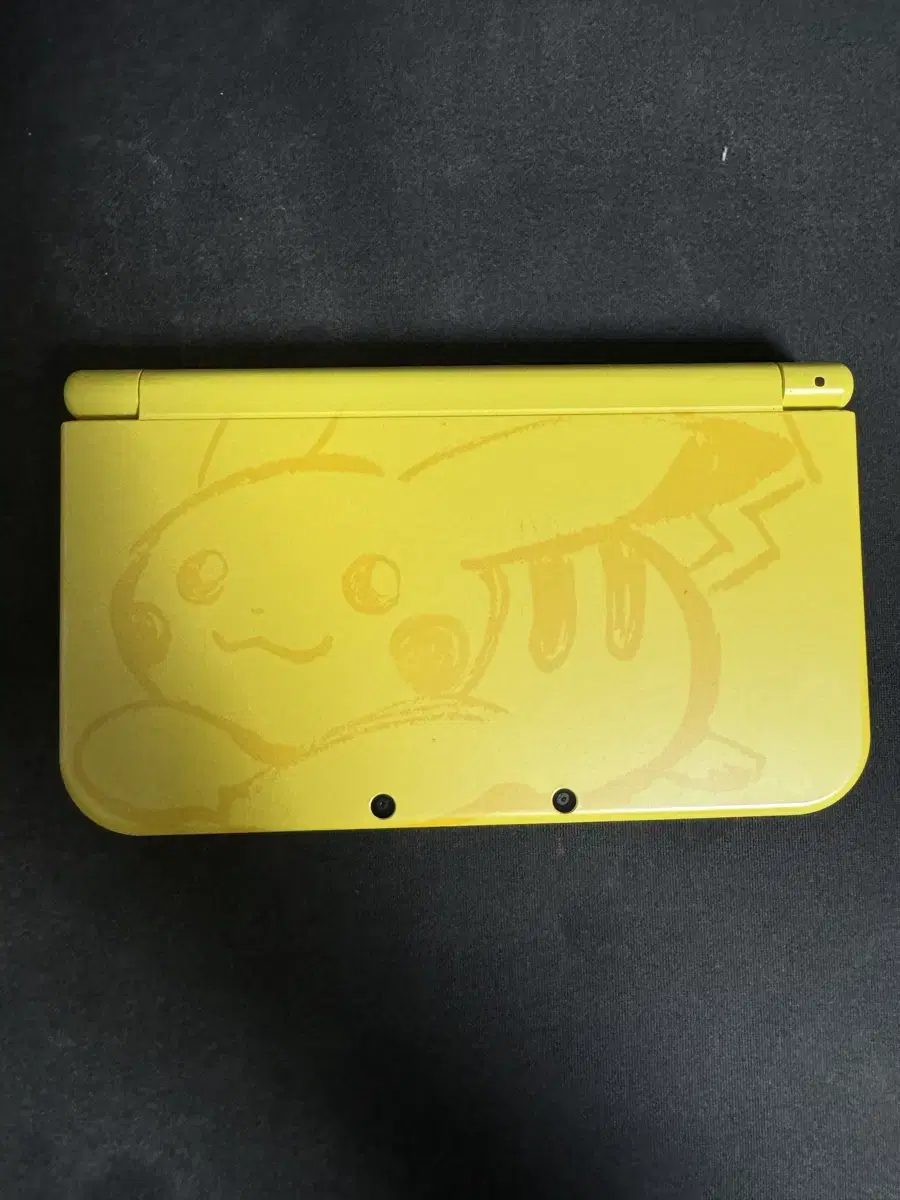 닌텐도 new 3ds xl 한정판 피카츄 에디션 + 포켓몬 썬