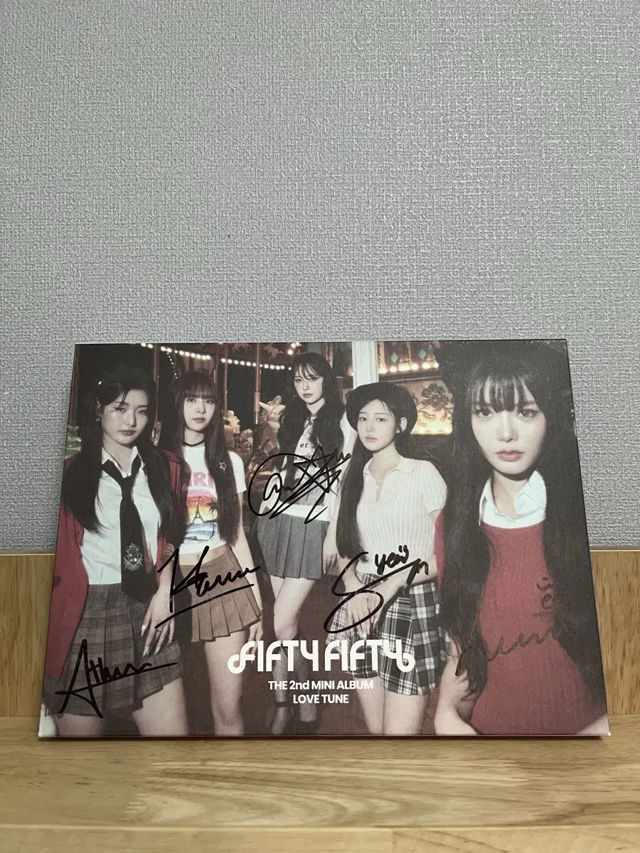 피프티피프티 Love Tune / 비매 싸인 CD