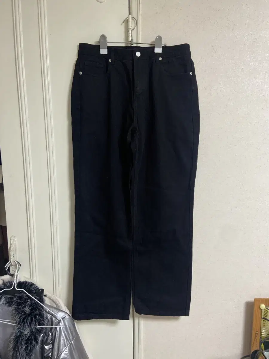 Men's Black JeansXL