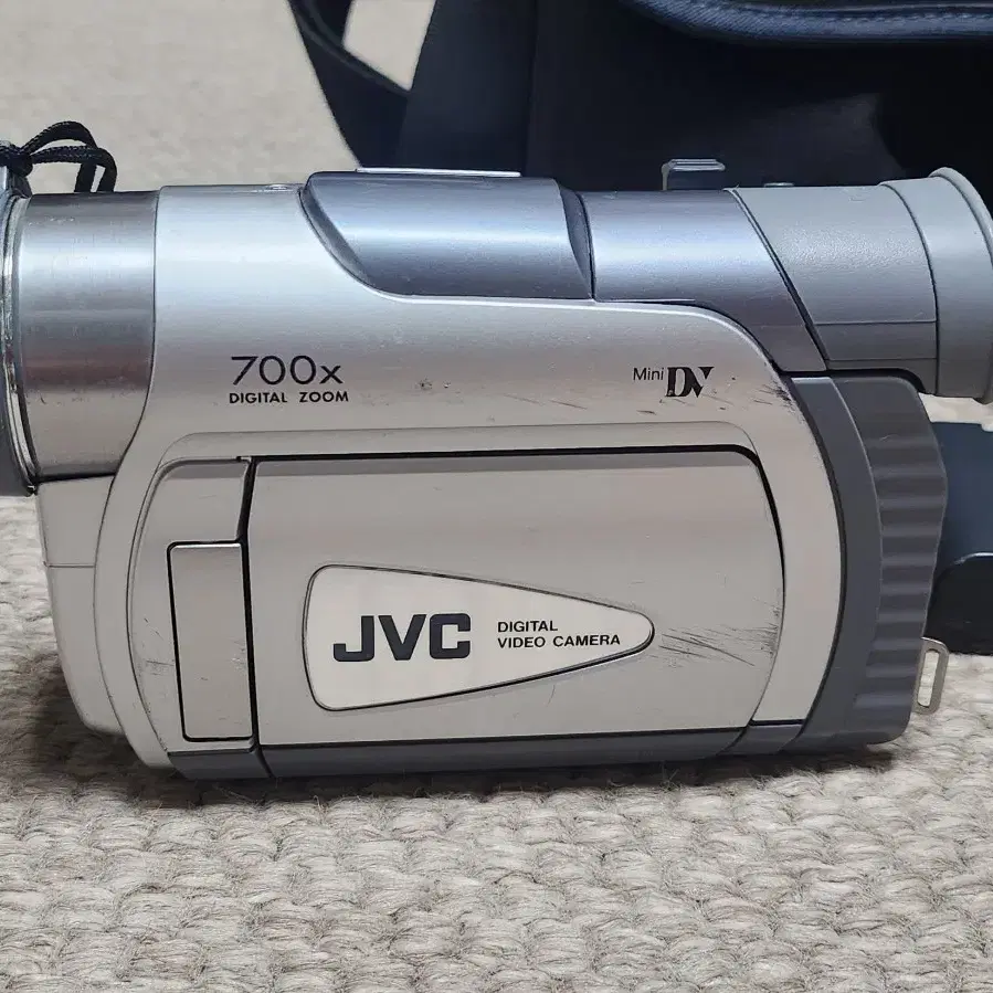 레트로 일본 JVC 6mm GR-D22U 디지털 캠코더 비디오 카메라