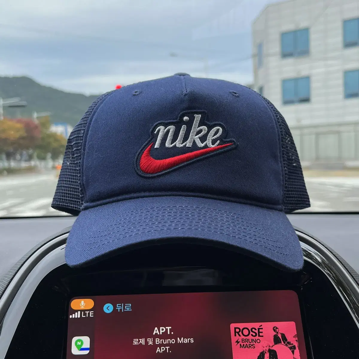 NIKE classic 99 Trucker Cap