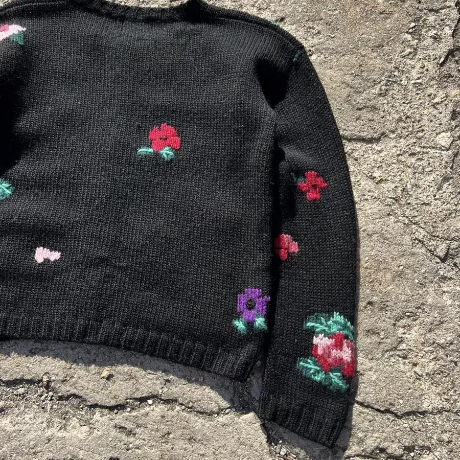 VINTAGE IKUKO EMBROIDERED 빈티지자수가디건