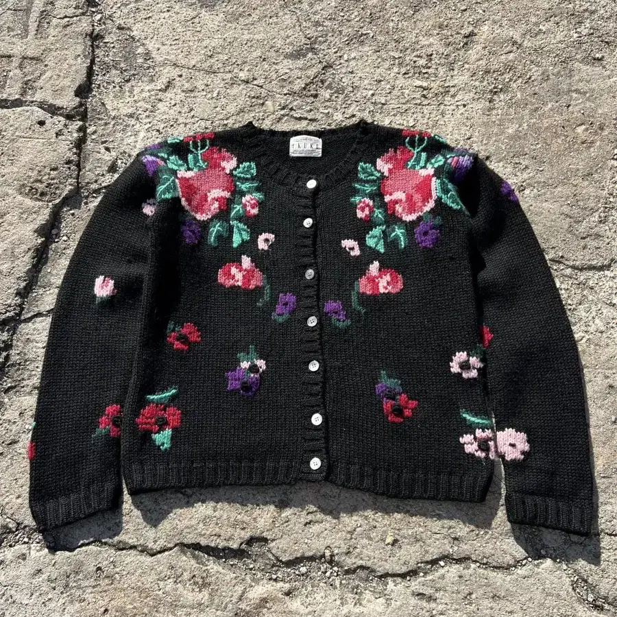 VINTAGE IKUKO EMBROIDERED 빈티지자수가디건