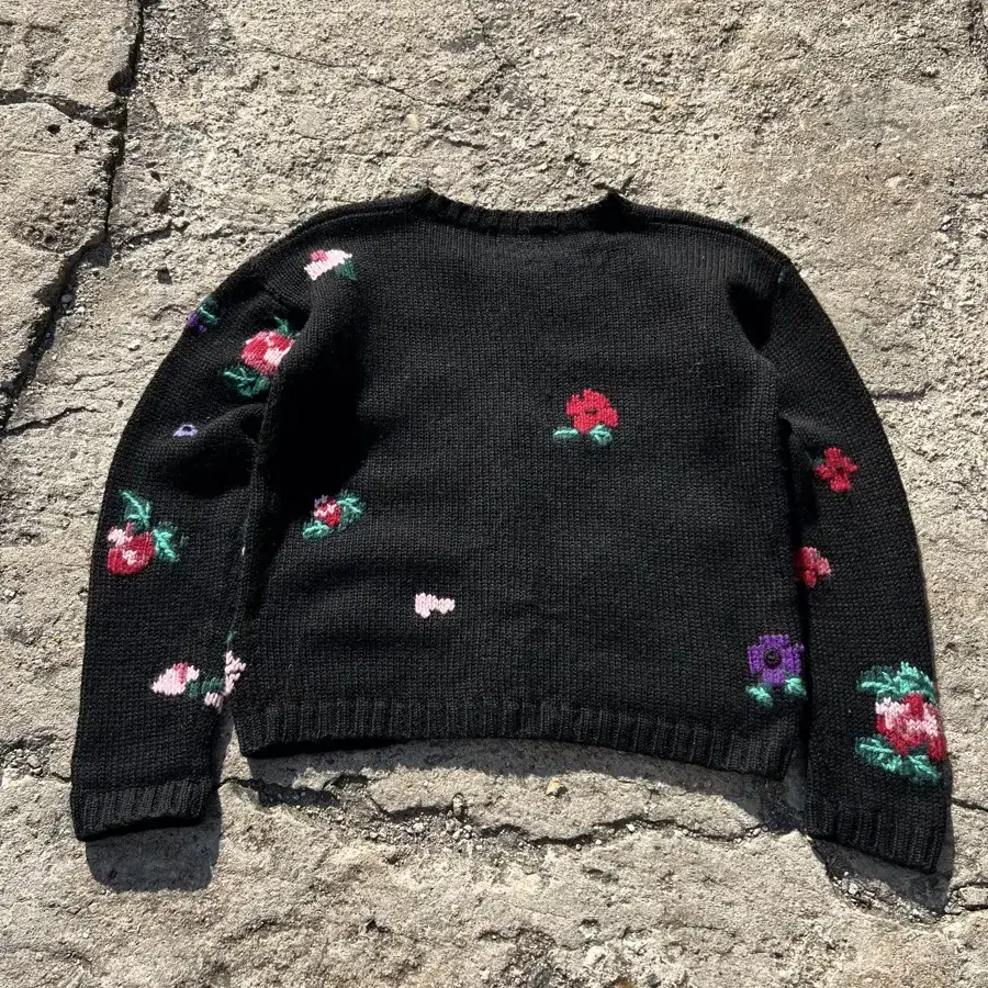 VINTAGE IKUKO EMBROIDERED 빈티지자수가디건