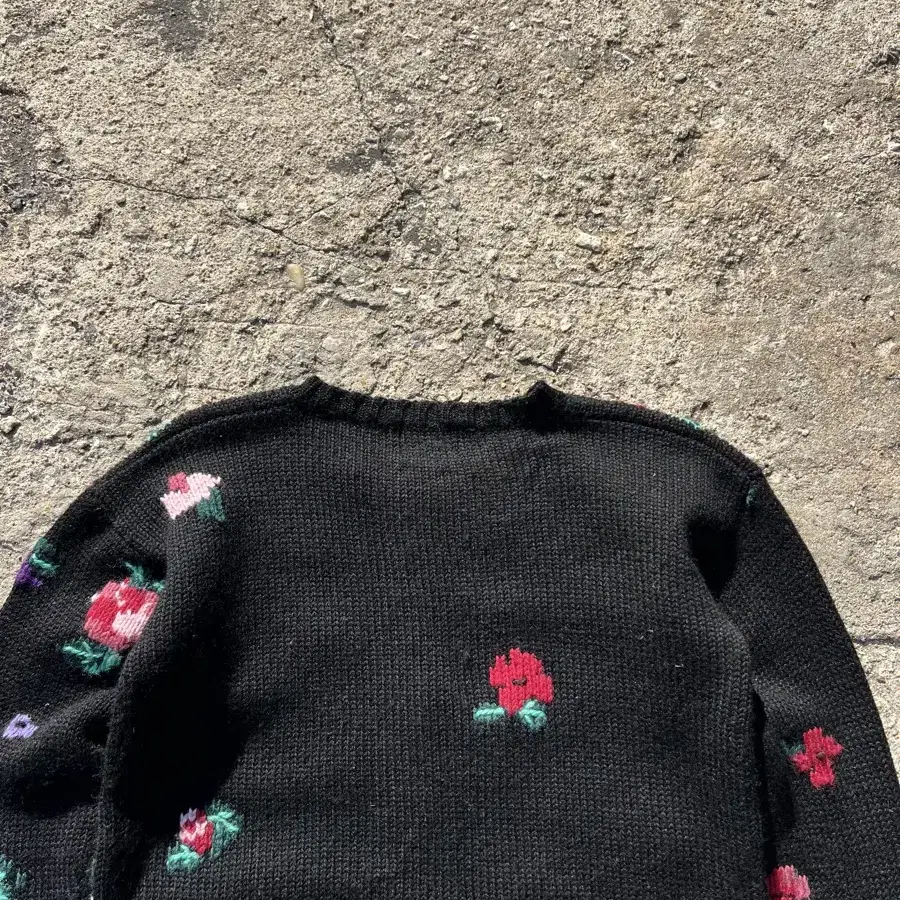 VINTAGE IKUKO EMBROIDERED 빈티지자수가디건